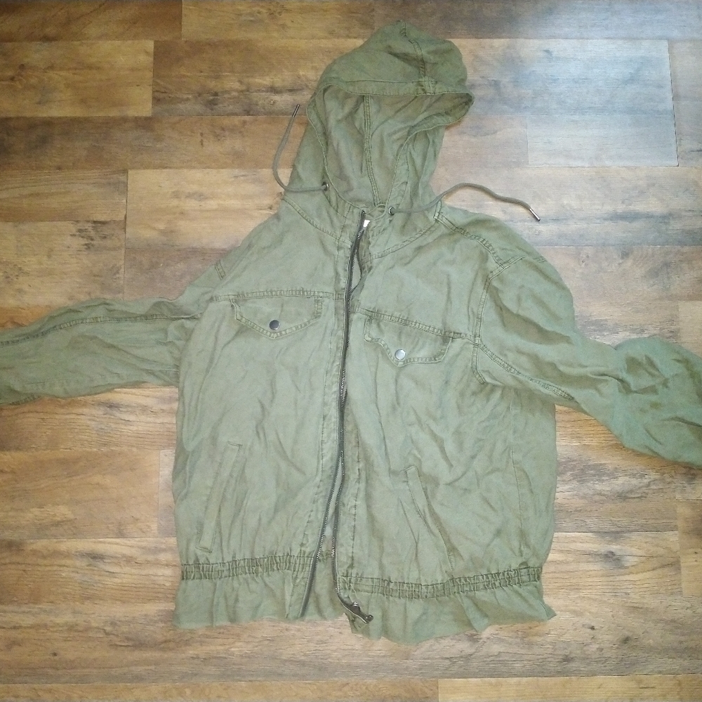 Women's lightweight jacket